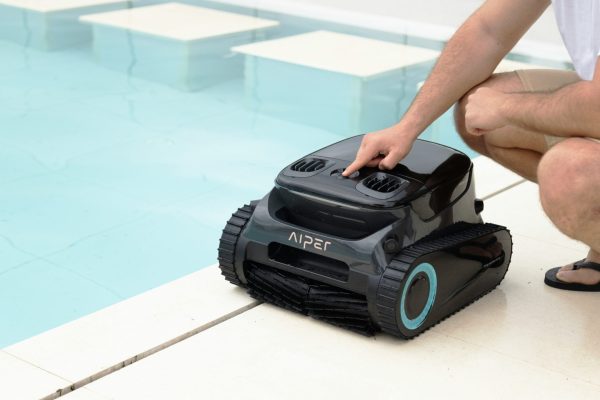 aiper-pool-cleaner-_xCa0ZYXDaw-unsplash aiper-pool-cleaner-_xCa0ZYXDaw-unsplash